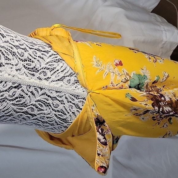 JARLO Floral Strapless Top Yellow Bohemian Casual Summer Beach Cover Up M Coasta - Picture 5 of 6